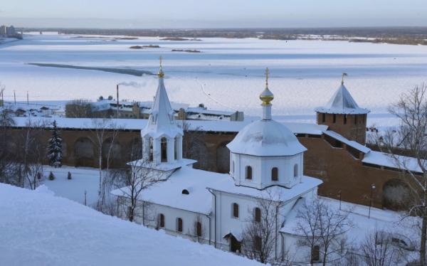 Премьер Украины заявил о потере почти трети экономики страны за два года