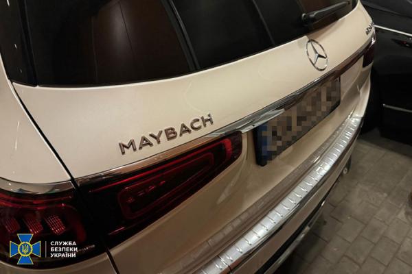 На Украине арестовали дом и Maybach доверенного лица Януковича